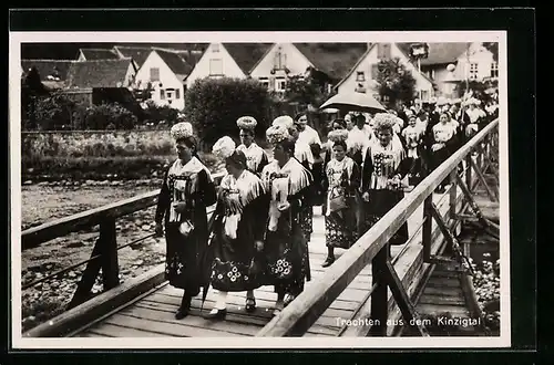 AK Junge Frauen aus dem Kinzigtal beim Festumzug in Schwarzwälder Tracht