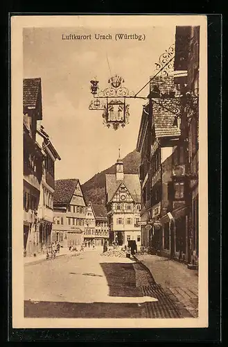 AK Urach /Württbg., Strassenpartie im Luftkurort