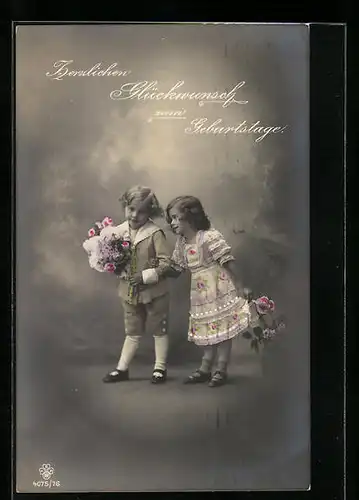 Foto-AK RPH SBW 4075 /76: Kinder mit Blumensträussen, Herzlichen Glückwunsch zum Geburtstage