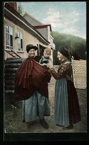 AK Zwei alte Damen mit Baby in thüringischer Tracht