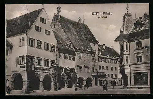 AK Isny i. Allgäu, Strassenpartie am Rathaus m. Stadtapotheke