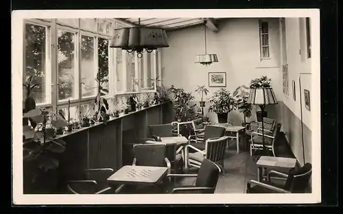 AK Neu-Fahrland, Sanatorium Heinrich Heine, Blick in den Wintergarten