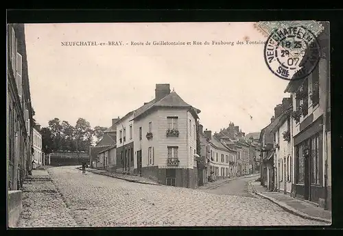 AK Neufchatel-en-Bray, Route de Gaillefontaine et Rue du Faubourg des Fontaines