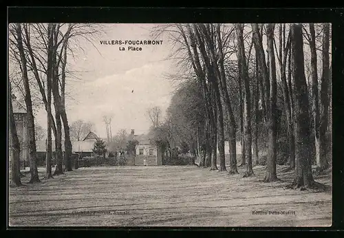 AK Villers-Foucarmont, La Place