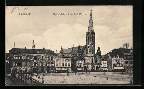 AK Saarlouis, Marktplatz mit kathol. Kirche