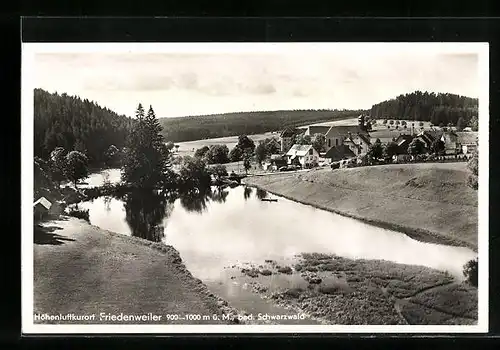 AK Friedenweiler /bad. Schwarz., Totalansicht mit Uferpartie