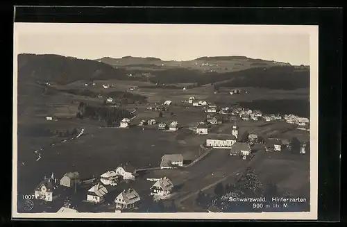 AK Hinterzarten /Schwarzwald, Ortspartie aus der Vogelschau