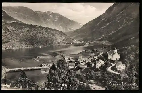 AK Hellesylt, Ortsansicht mit Brücke und Umgebung