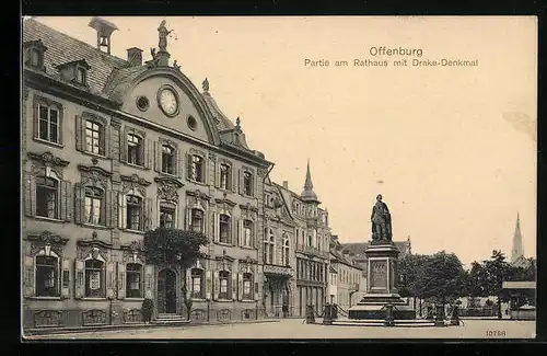 AK Offenburg, Partie am Rathaus m. Drake-Denkmal