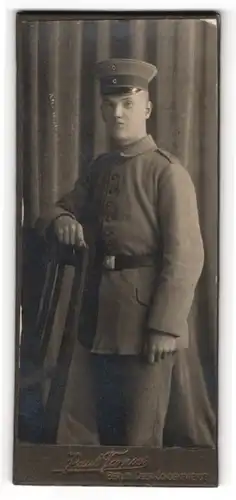 Fotografie Paul Tornou, Berlin, Soldat des IR 8 in Uniform