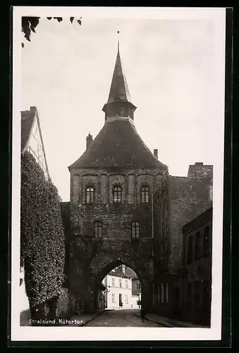 AK Stralsund, Blick durch das Kütertor