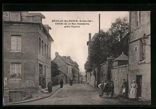 AK Déville-lès-Rouen, Entrée de la Rue Gambetta près l`Eglise