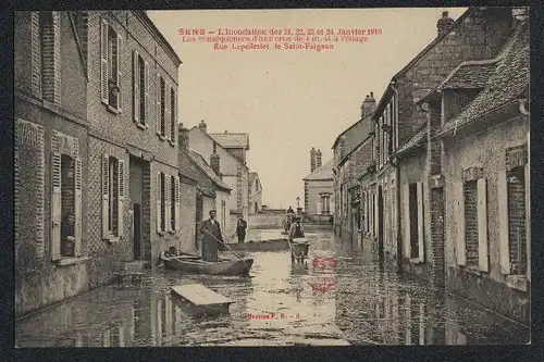 AK Sens, L`Inondation 1910, Rue Lepelletier de Saint-Fargeau