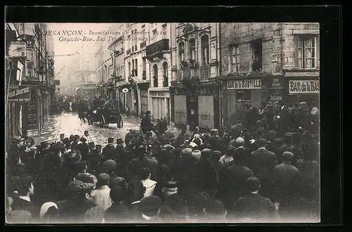 AK Besancon, inondations 1910, grande-rue, les transbordements