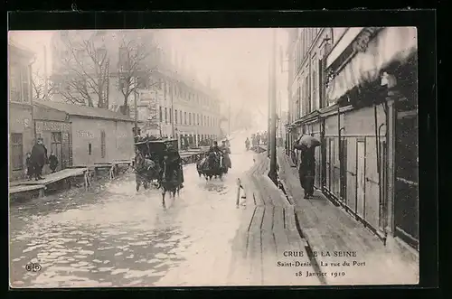 AK Saint-Denis, crue de la seine 1910, la rue du port