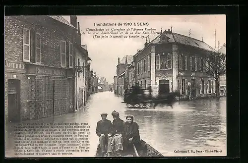 AK Sens, inondations 1910, Avenue Vauban de la rue saint-bond et de la rue saint-martin