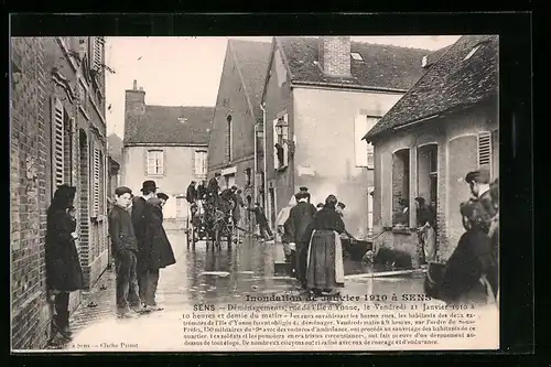 AK Sens, inondations 1910, rue de l`lle d`Yonne