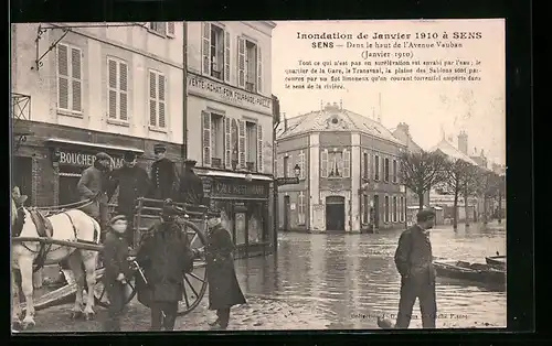 AK Sens, inondations 1910, dans le haut de l`avenue vauban