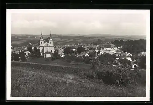 AK Zamberk, Ortsansicht mit Kirche aus der Vogelschau