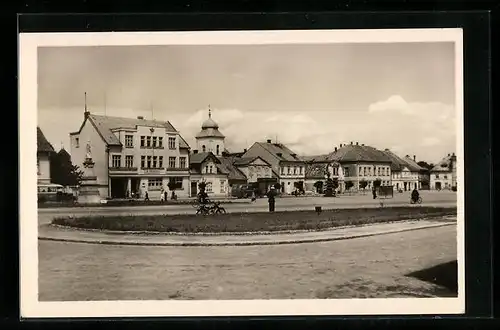 AK Holice v Chechach, Namesti