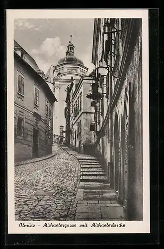 AK Olmütz, Michaelergasse mit Blick auf Michaelerkirche
