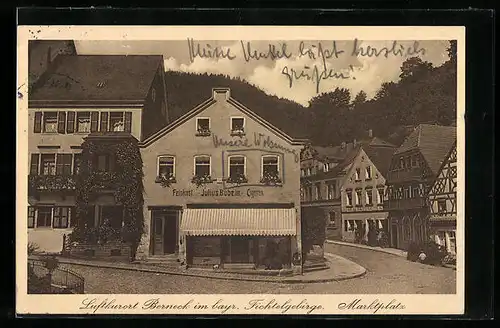 AK Berneck i. bayr. Fichtelgebirge, Marktplatz u. Feinkost Julius Bube jun.