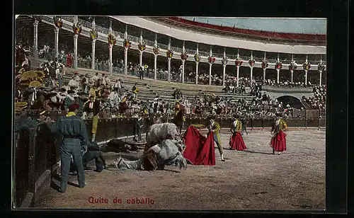 AK Quite de caballo, Toreros mit Pferden beim Stierkampf