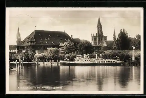 AK Konstanz, Hafen mit Konziliumsgebäude und Dampfer MS Stadt Meersburg