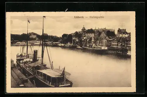 AK Lübeck, Hafenpartie mit Dampfer