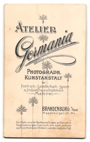 Fotografie Atelier Germania, Brandenburg a. H., Magdeburgerstrasse 39 II, Uniformierter Soldat im Portrait