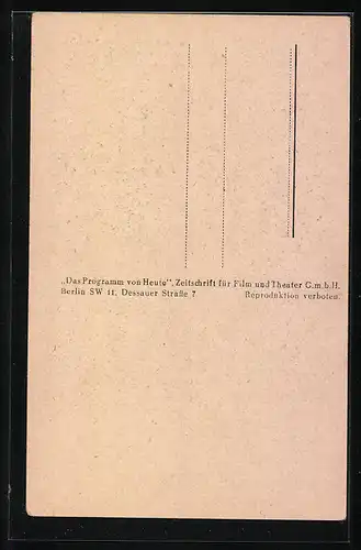 AK Schauspielerin Leni Marenbach lächelnd über Schulter schauend