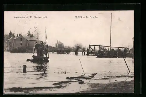 AK Sedan, Le Petit Pont, Inondation du 27 Fevrier 1910