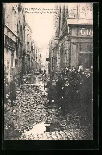 AK Besancon, Inondation de Janvier 1910 Rue Poitune apres le passage des Eaux