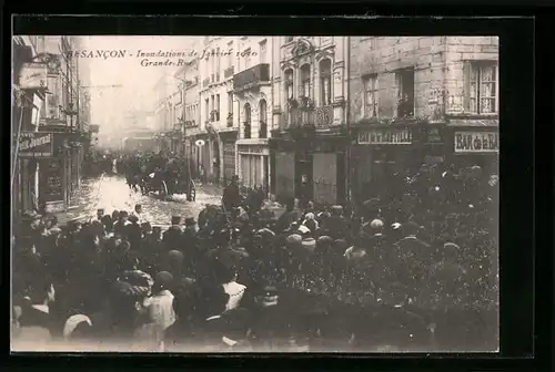 AK Besancon, inondations 1910, grande-rue, les transbordements