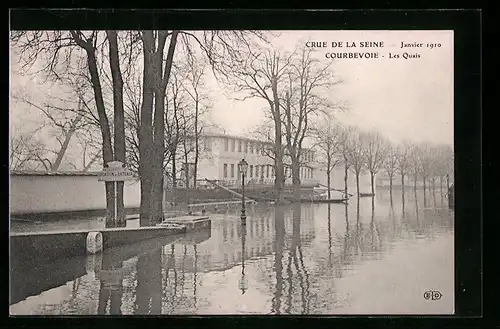 AK Courbevoie, Crue de la Seine, Les Quais