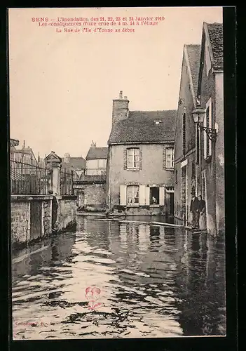 AK Sens, Inondations de Janvier 1910, Rue de l`Ile d`Yonne, Hochwasser
