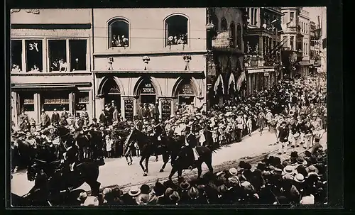 Foto-AK Trier, Am Gasthaus zur Steipe