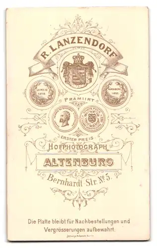 Fotografie R. Lanzendorf, Altenburg, Bernhardt-Str. 5, Junge Dame im Kleid mit Kragenbrosche