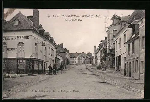 AK La Mailleraye-sur-Seine, La Grande Rue