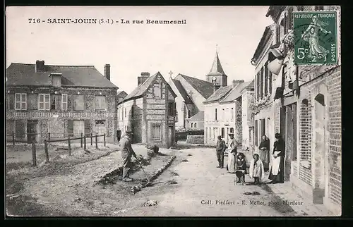 AK Saint-Jouin, La rue Beaumesnil