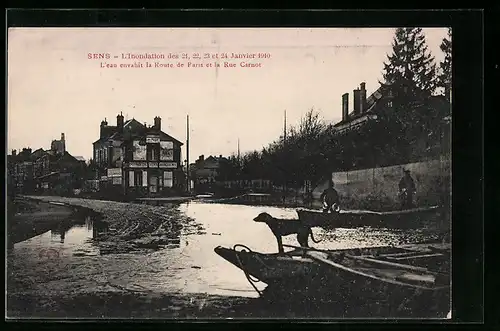 AK Sens, L`Inondation des 21, 22, 23 et 24 Janvier 1910, L`eau envahit la Route de Paris et la Rue Carnot