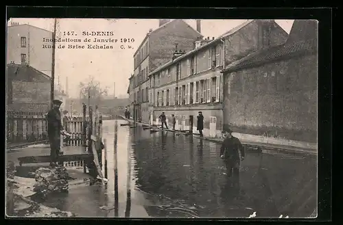 AK St-Denis, Inondations de Janvier 1910, Rue de Brise Echalas