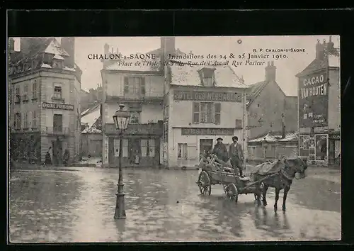AK Chalon-s-Saone, Inondations des 24 & 25 Janvier 1910, Place de l`Hôtel-de-Ville