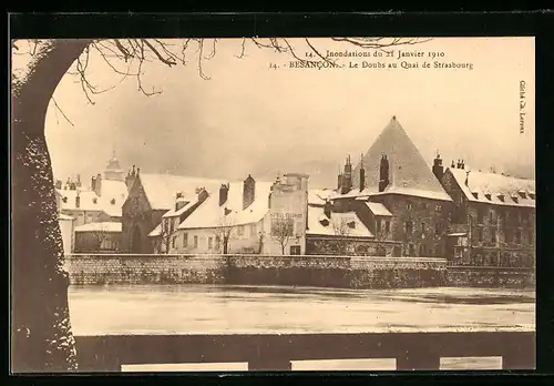 AK Besancon, Inondations du 21 Janvier 1910, Le Doubs au Quai de Strasbourg