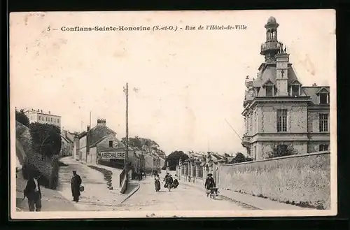 AK Conflans-Sainte-Honorine, Rue de l`Hôtel-de-Ville