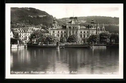 AK Bregenz /Bodensee, Hafen und Post, vom Wasser gesehen