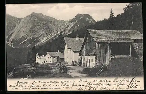 AK Fernpass, Alte Strasse und Gasthof mit Bergpanorama