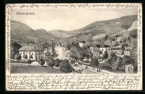 AK Hinterbrühl, Ortsansicht mit Strasse und Bergen aus der Vogelschau
