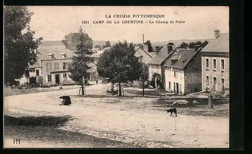 AK Camp de la Courtine, Le Champ de Foire