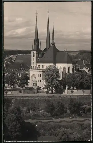 Fotografie unbekannter Fotograf, Ansicht Luxemburg, Blick zur Kirche